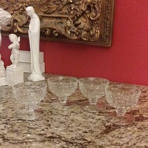 0617 Set of 4 Glass 3 1/4" Glasses with Stems